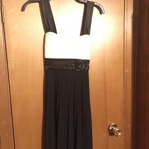 Taboo knee-length cocktail/homecoming dress